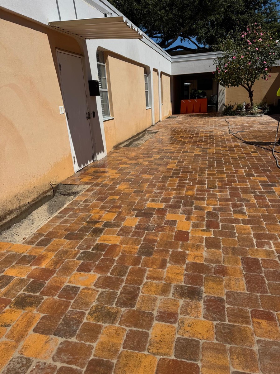 Courtyard in terracotta clay brick pavers
